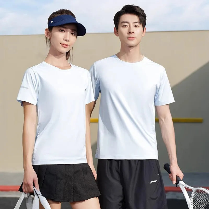 Seamless nylon quick-drying round neck T-shirt in solid colour, short sleeve slim fit pullover