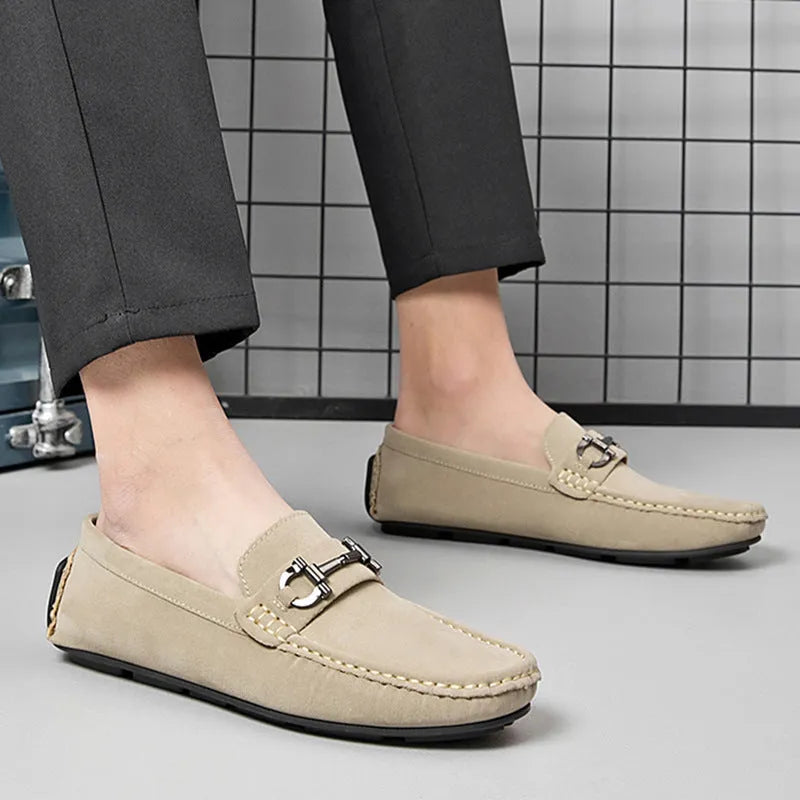 Men's brown casual leather shoes with rounded toe and rubber sole