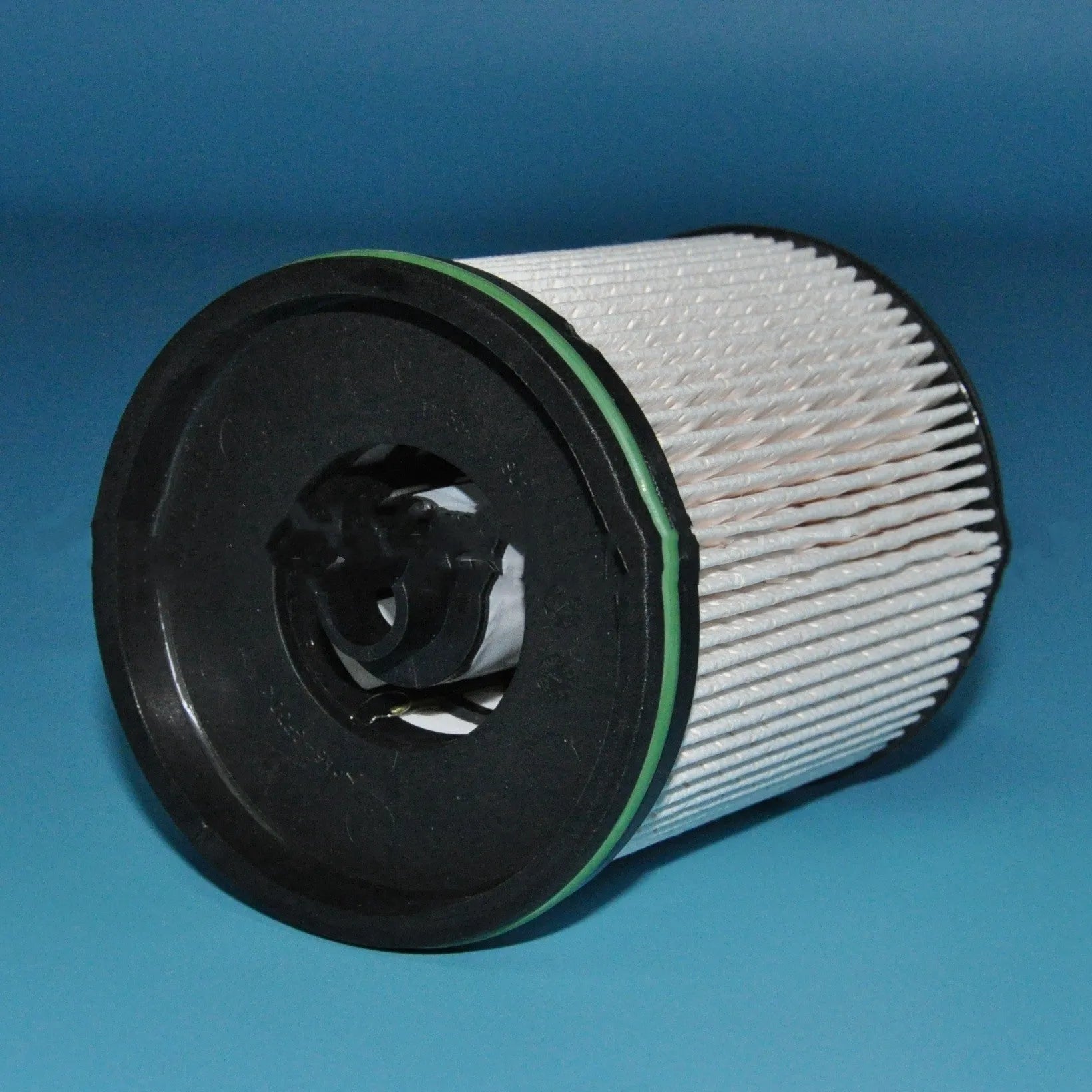 Opel Vauxhall diesel fuel filter element with gasket, 106mm tall, 88mm outer diameter.