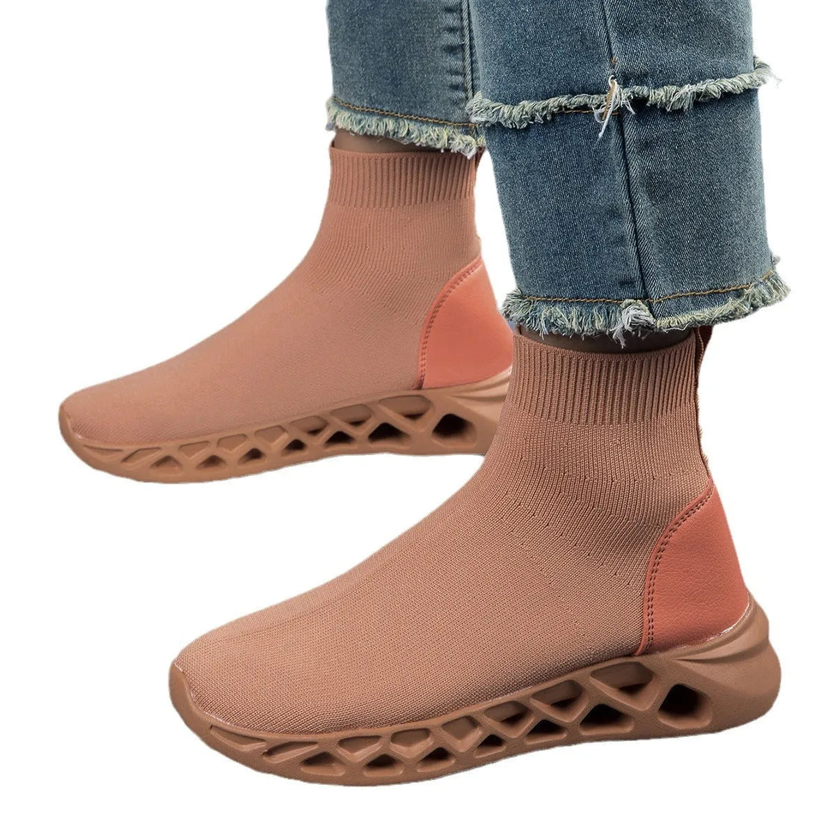 Women's low-top casual mesh slipper in black with flat heel and round toe.