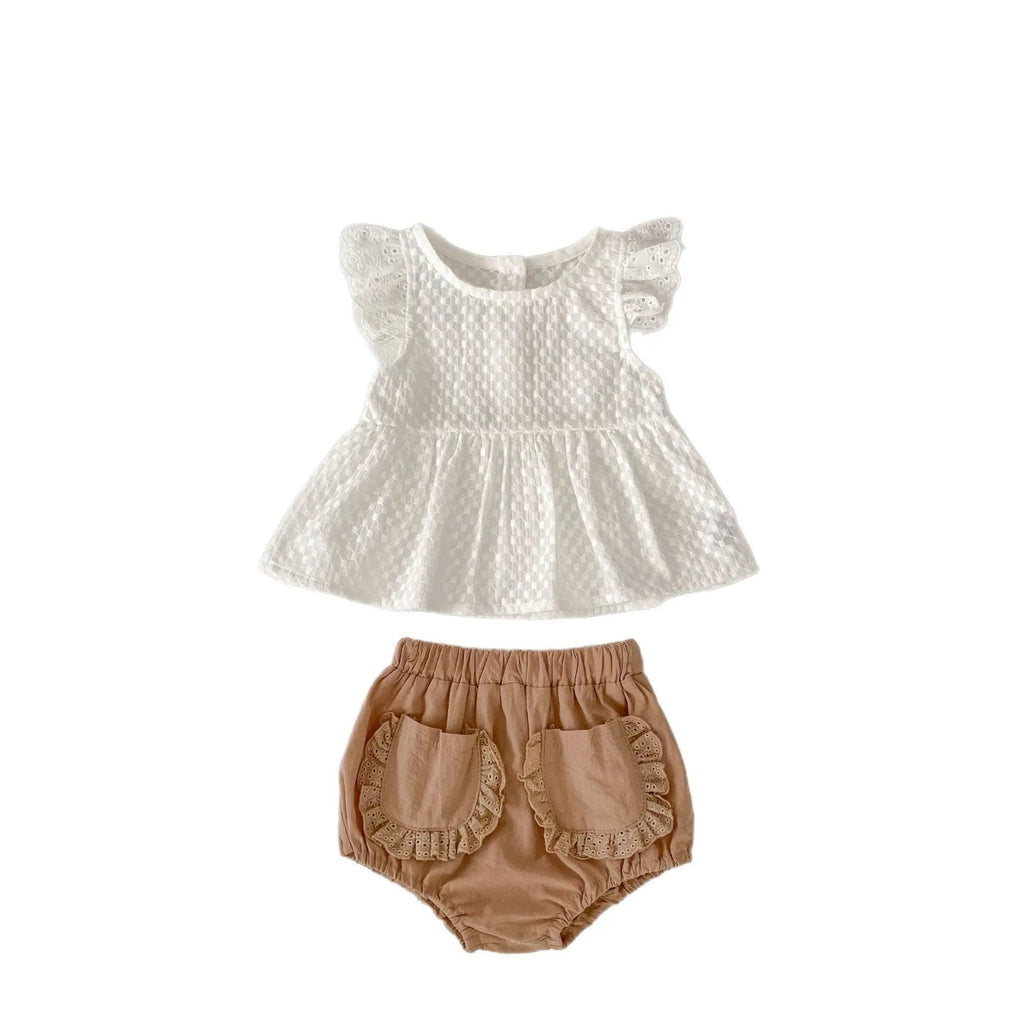Baby girl creamy-white cotton top and shorts two-piece summer set with short sleeves and lace details