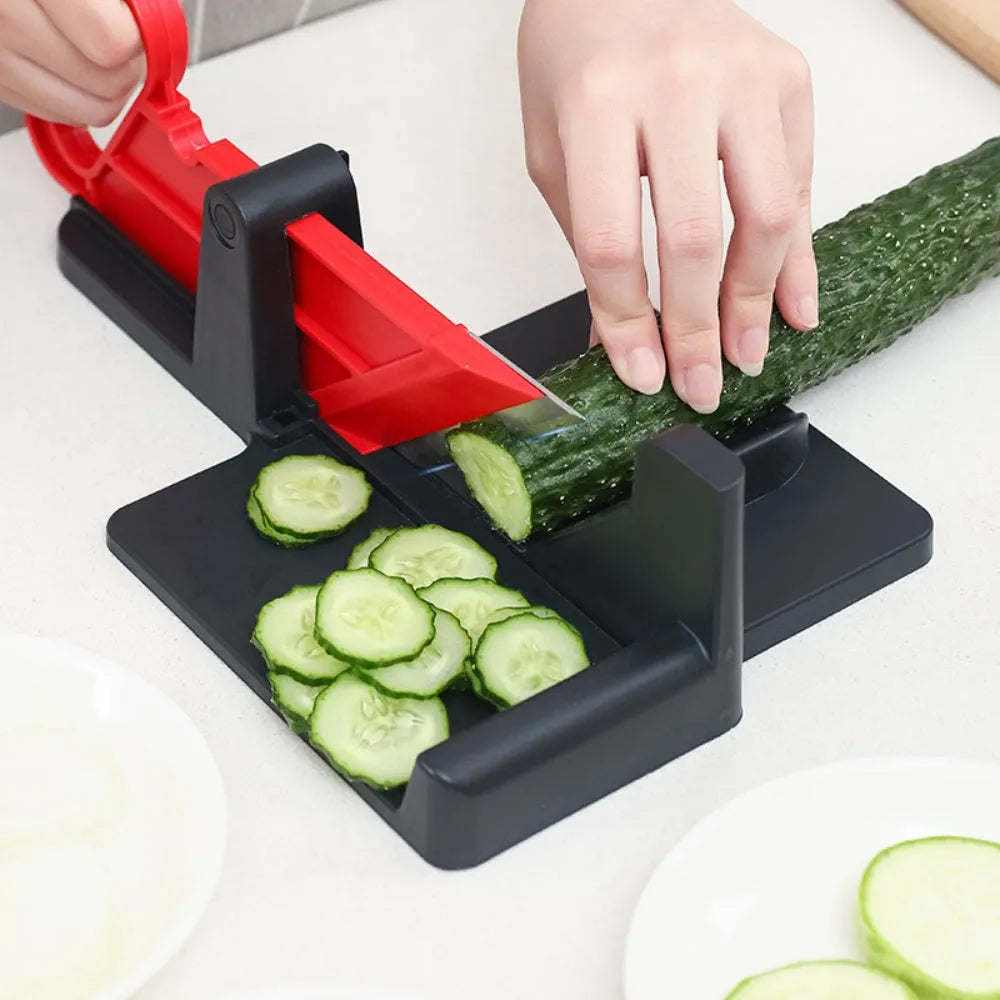 Green and red vegetable cutter with stainless steel blades for carrot potato slicing
