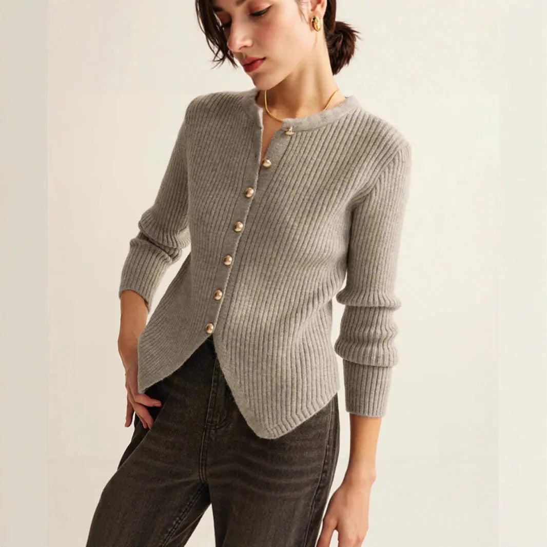 Women's loose-fitting cardigan sweater in red or silver colour for autumn and winter casual wear