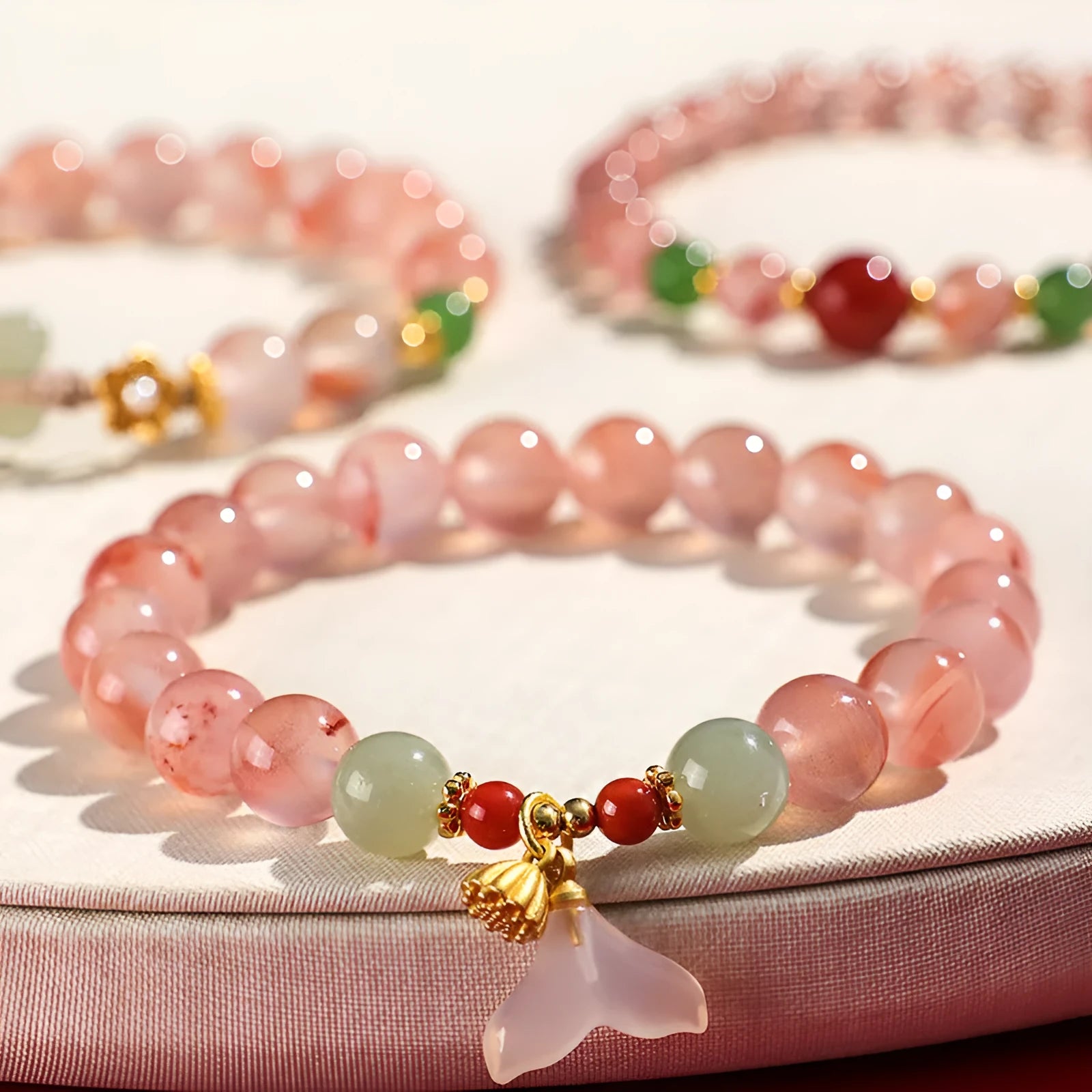 Women's agate fishtail bracelet with ice floating south red white colour pattern and manual craftsmanship