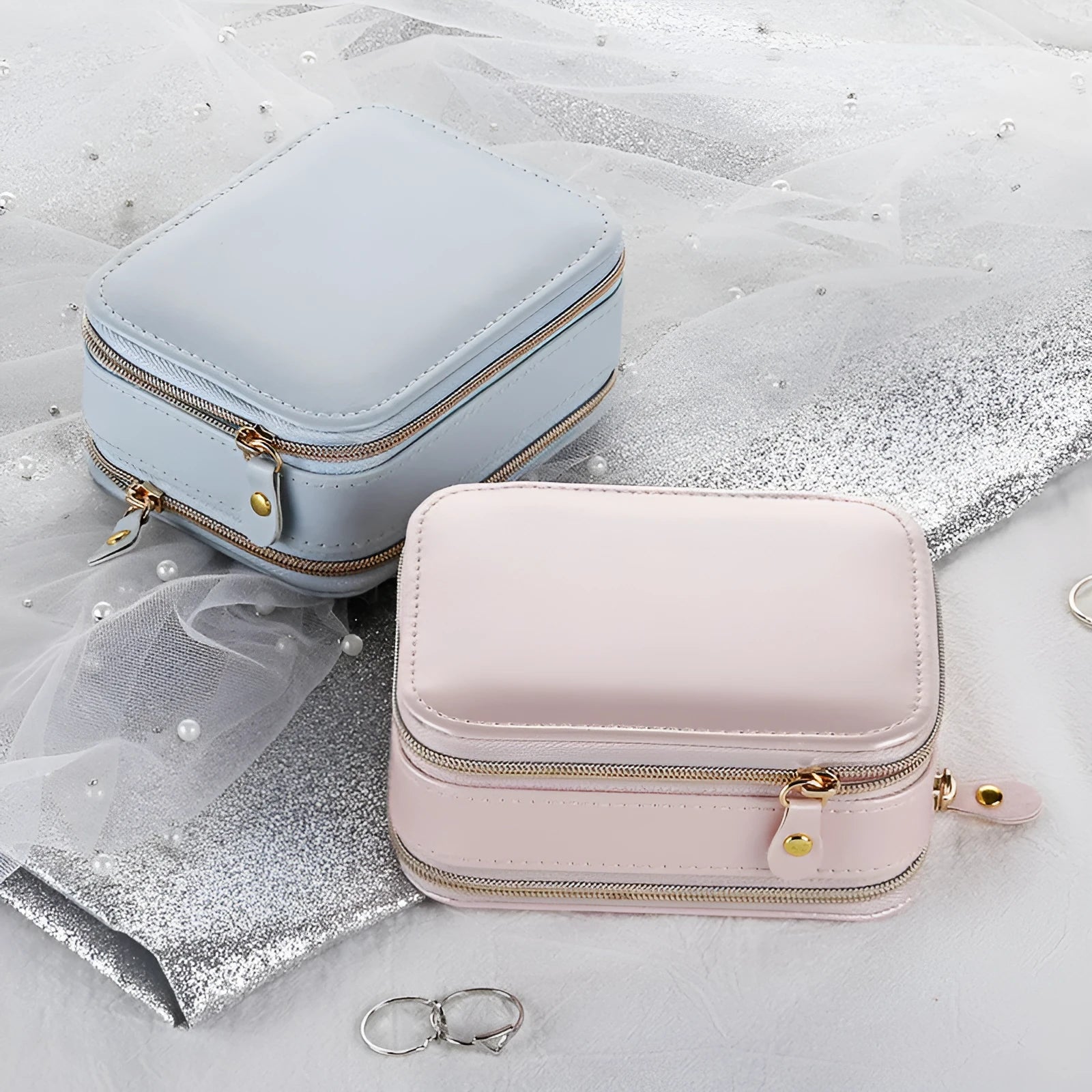 Simple zipper PU leather jewelry box in light blue with compact 11.5cm size and metal zipper closure