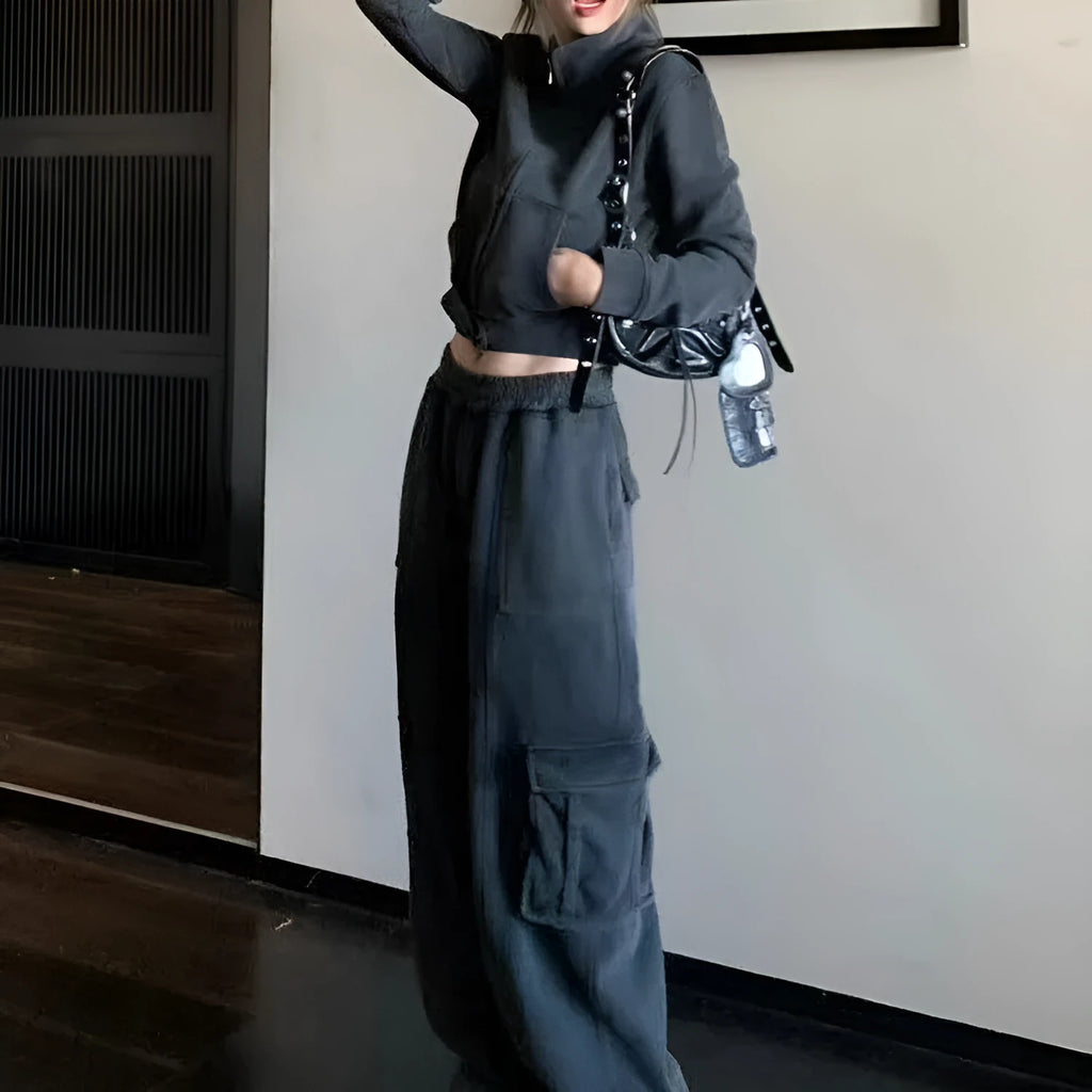 Women's loose American retro sportswear suit in dark gray with spliced detailing, polyester fabric, set includes top and trousers