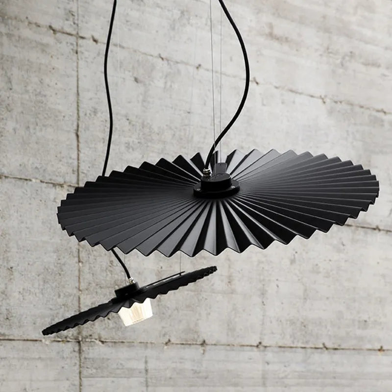 Nordic iron pendant chandelier LED 35cm 40cm 51cm in black gold grey for restaurant bar clothing store