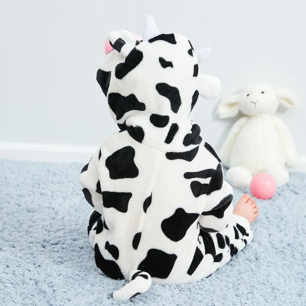 Neutral baby flannel jumpsuit in cow print with hood and long sleeves, available in sizes 70cm to 100cm for newborns