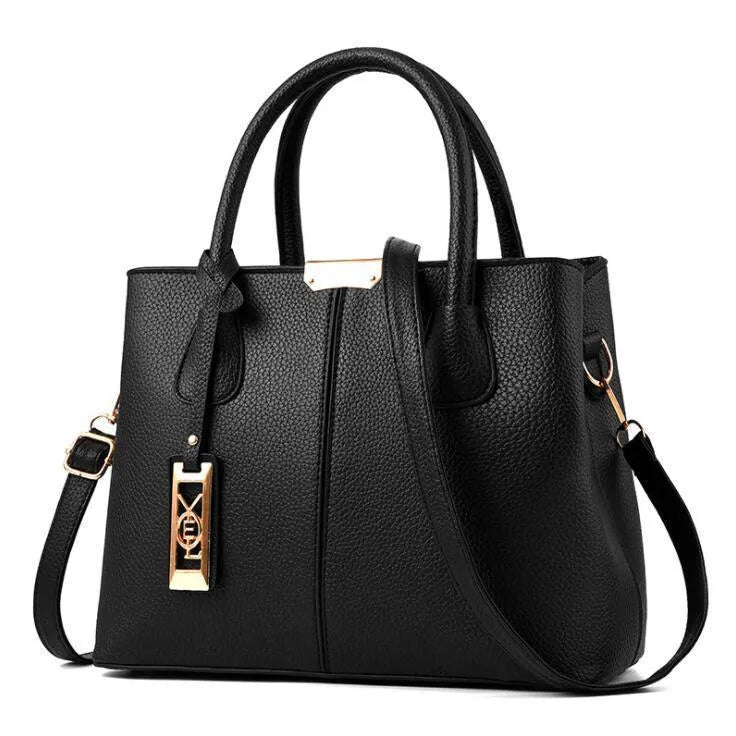 Large capacity women's shoulder bag in soft PU leather with horizontal square shape