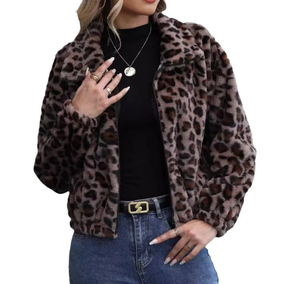 Women's loose-fitting leopard print plush coat with a front zipper and raglan sleeves.