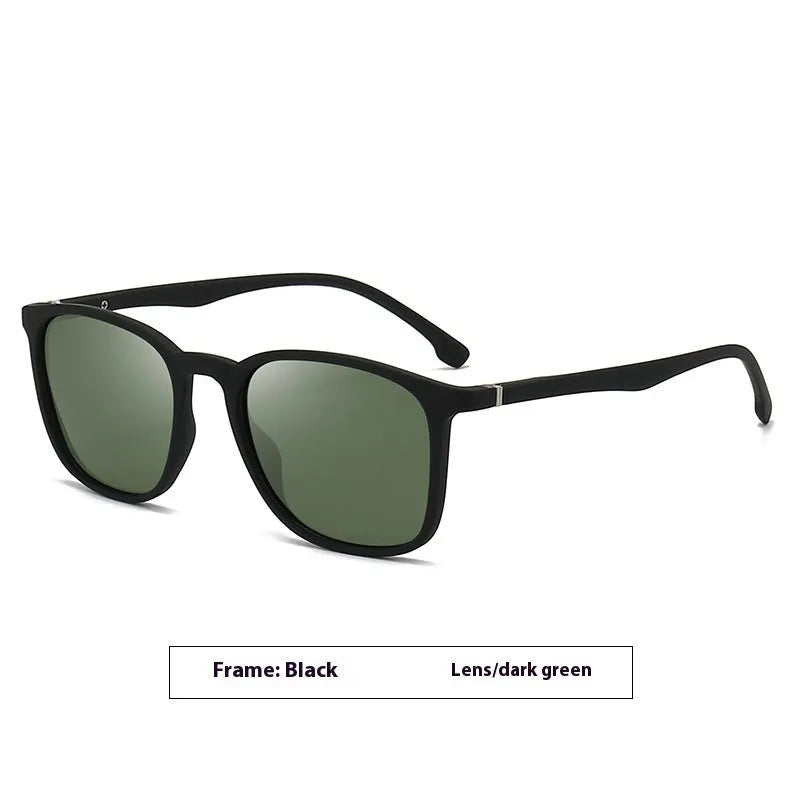 Men's polarised sunglasses with an elastic frame in black with dark green lens.