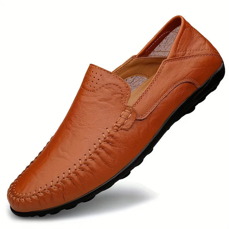 Men's brown cowhide leather casual shoes with round toe and flat heel on rubber sole