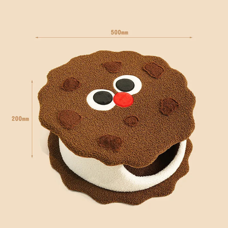 Khaki colour enclosed cat bed shaped like a sandwich cookie for winter sleeping