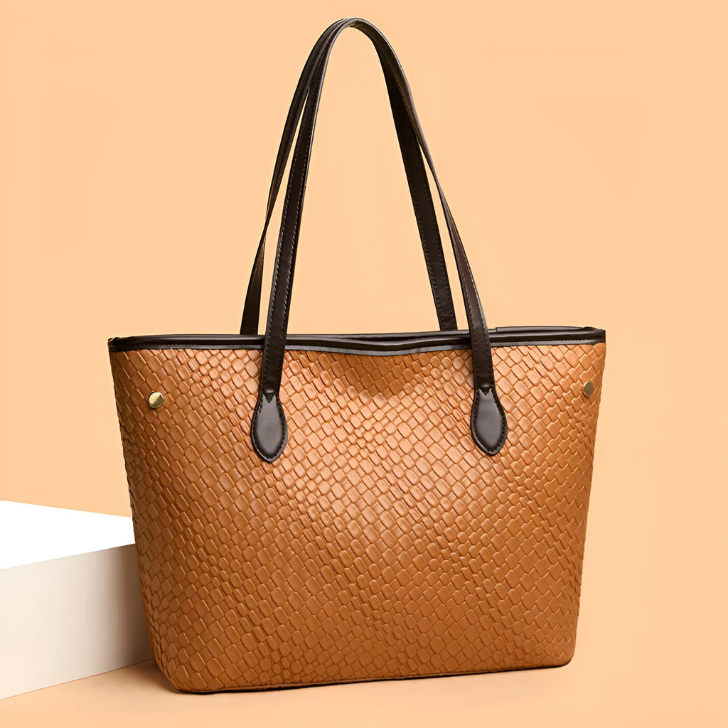 Retro women's large capacity commuter handbag in black PU leather with horizontal square design