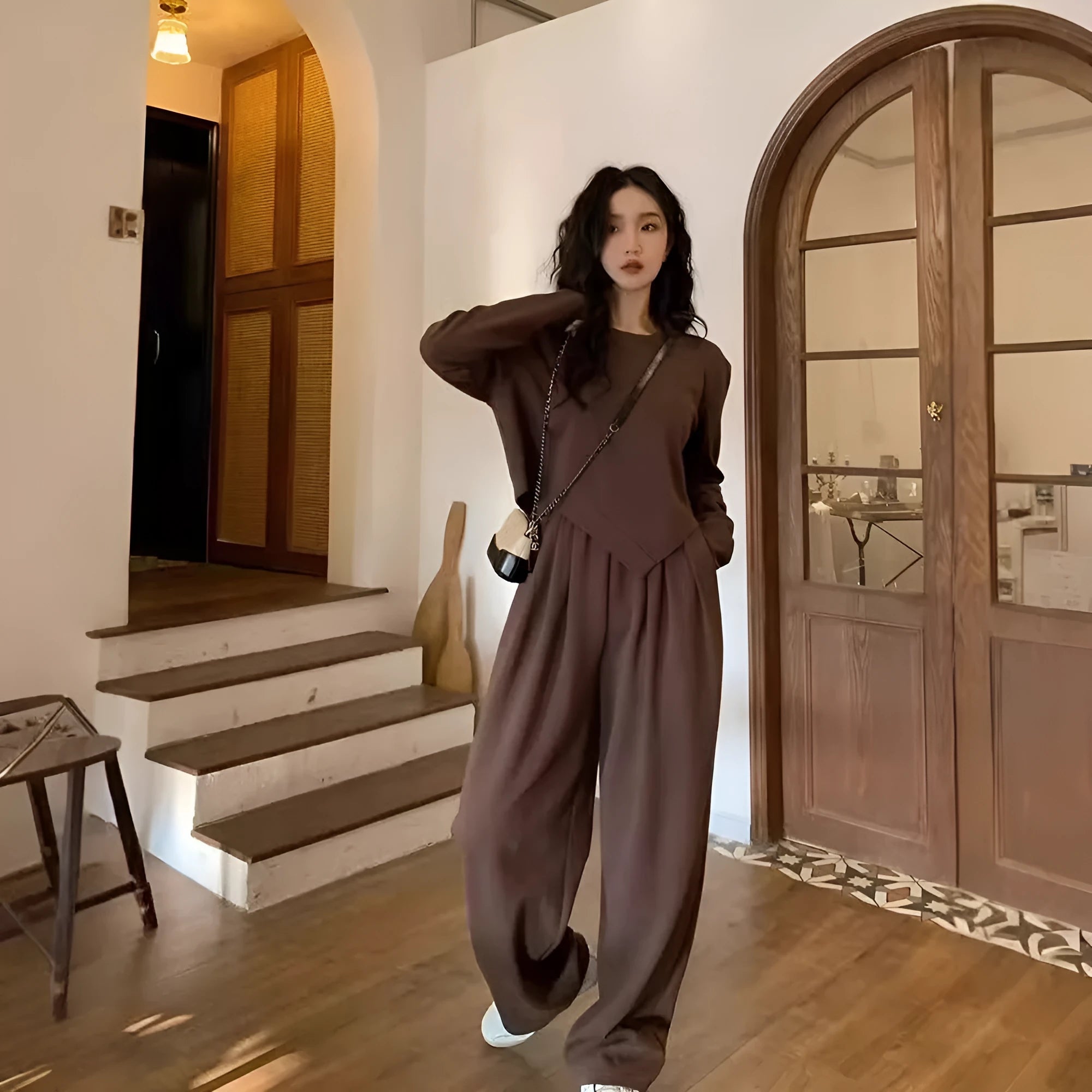 Women's loose-fitting khaki sports suit, featuring a long-sleeve top and full-length trousers in a Japanese Korean casual style.