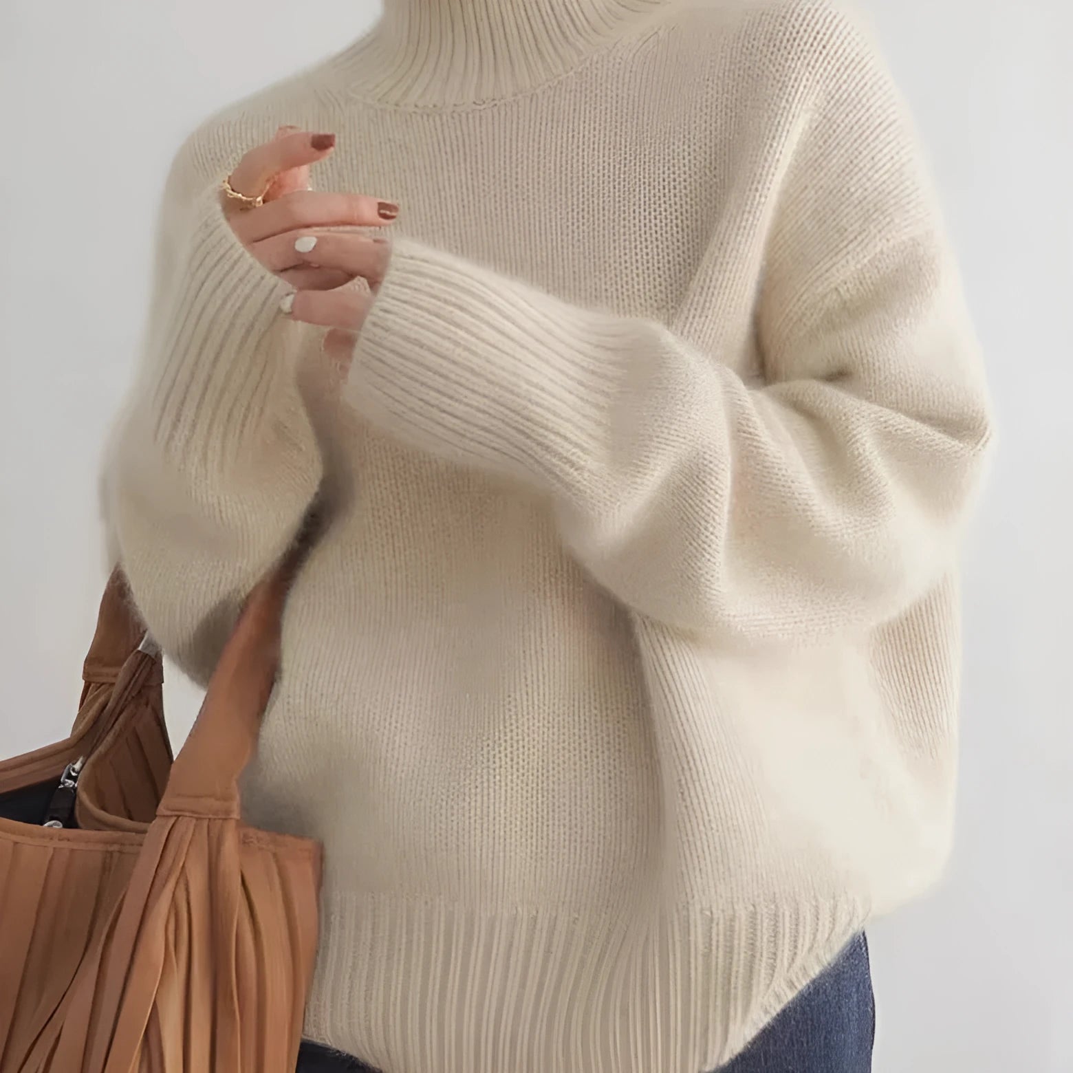 Women's high-neck loose knit pullover sweater in solid colour, thick knit, long sleeves, regular length
