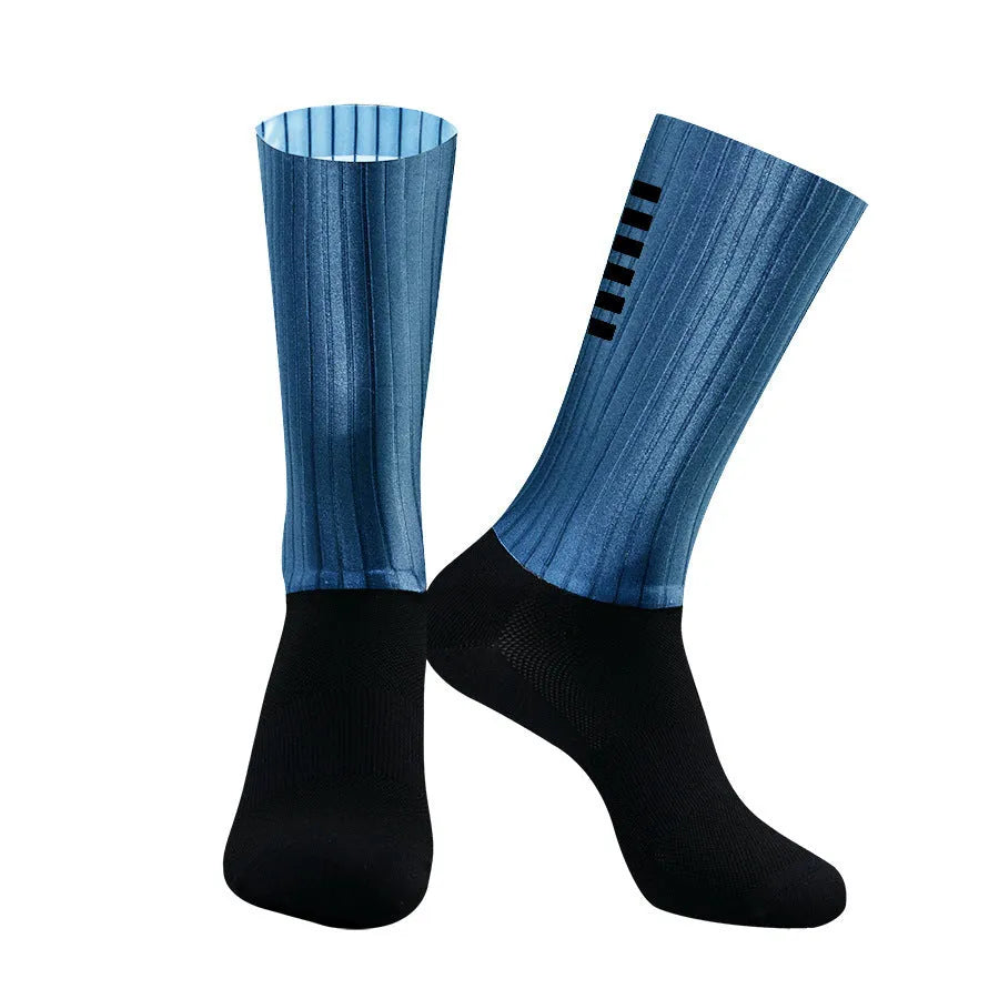 Cycling socks in chemical fibre blend fabric available in six colours for athletic sports