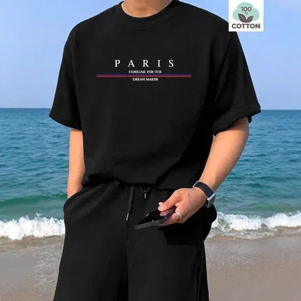Men's loose fit short-sleeved t-shirt with a printed design on pure cotton fabric.