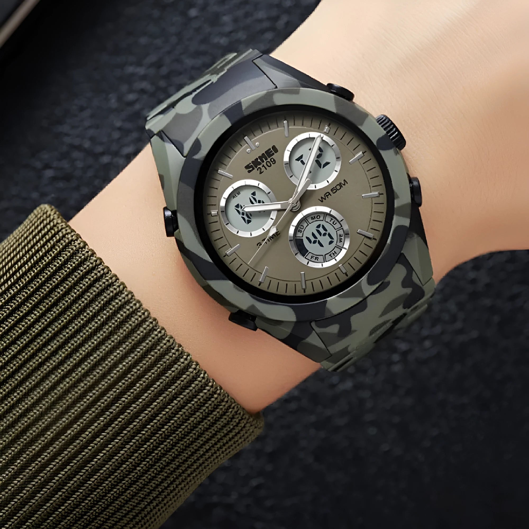 Casual electronic watch with resin mirror, ABS case, TPU strap and 50 m waterproof depth