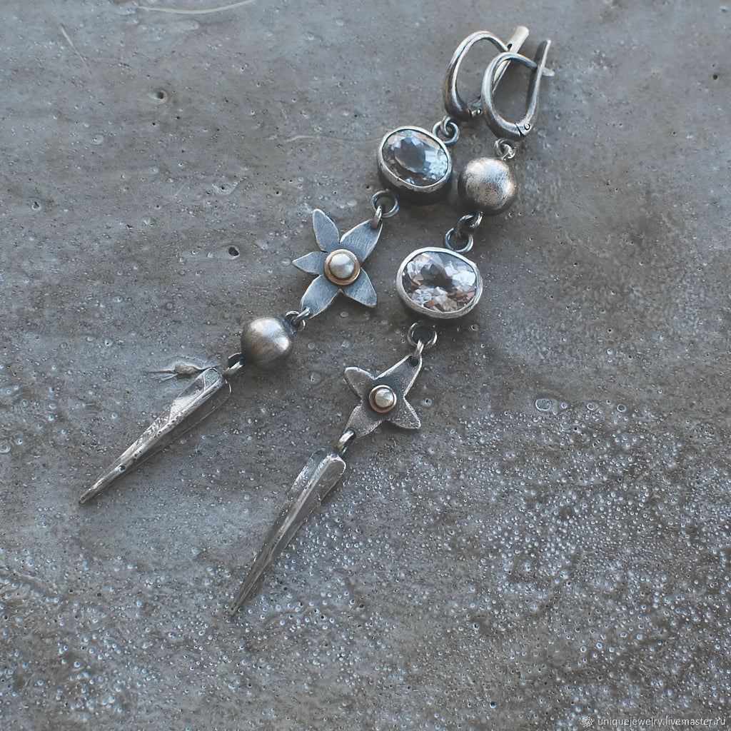 Geometric ancient silver-plated long rhinestone earrings with Xingx pendant