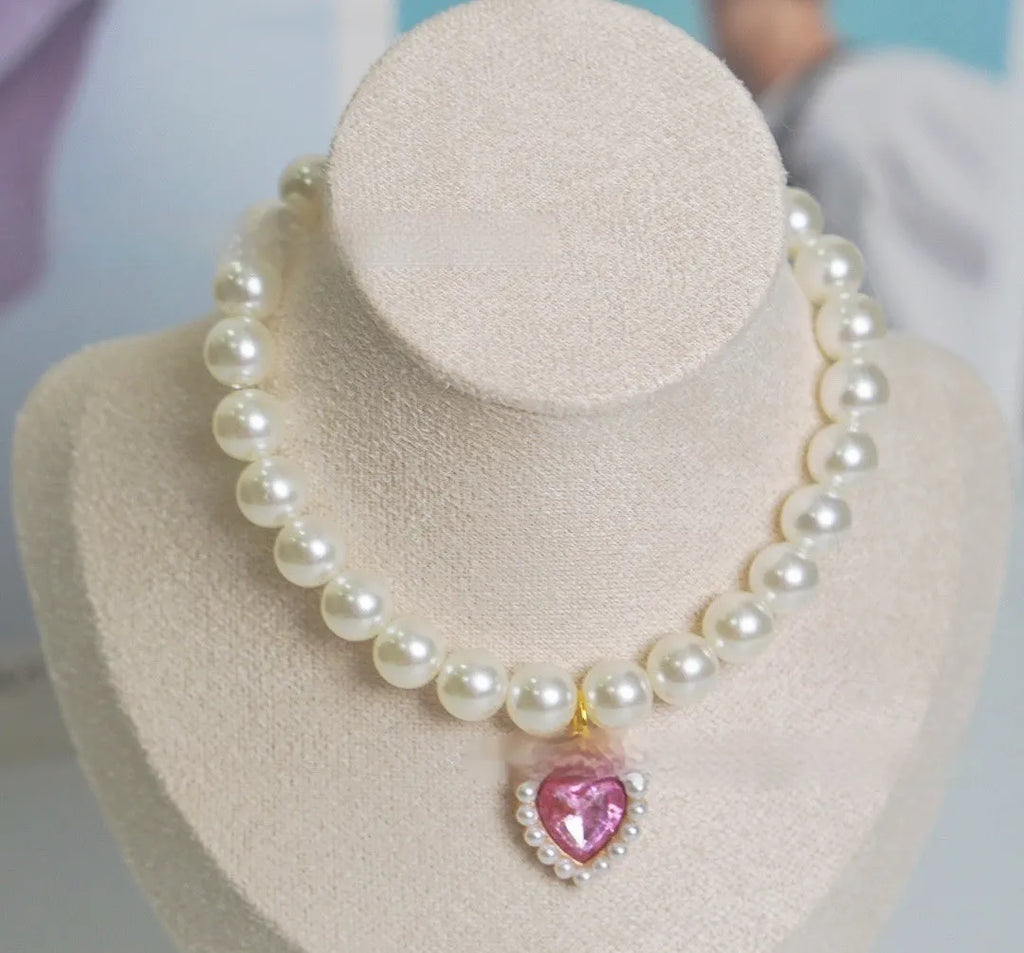 Decorative cat collar necklace with love gem design in translucent colours