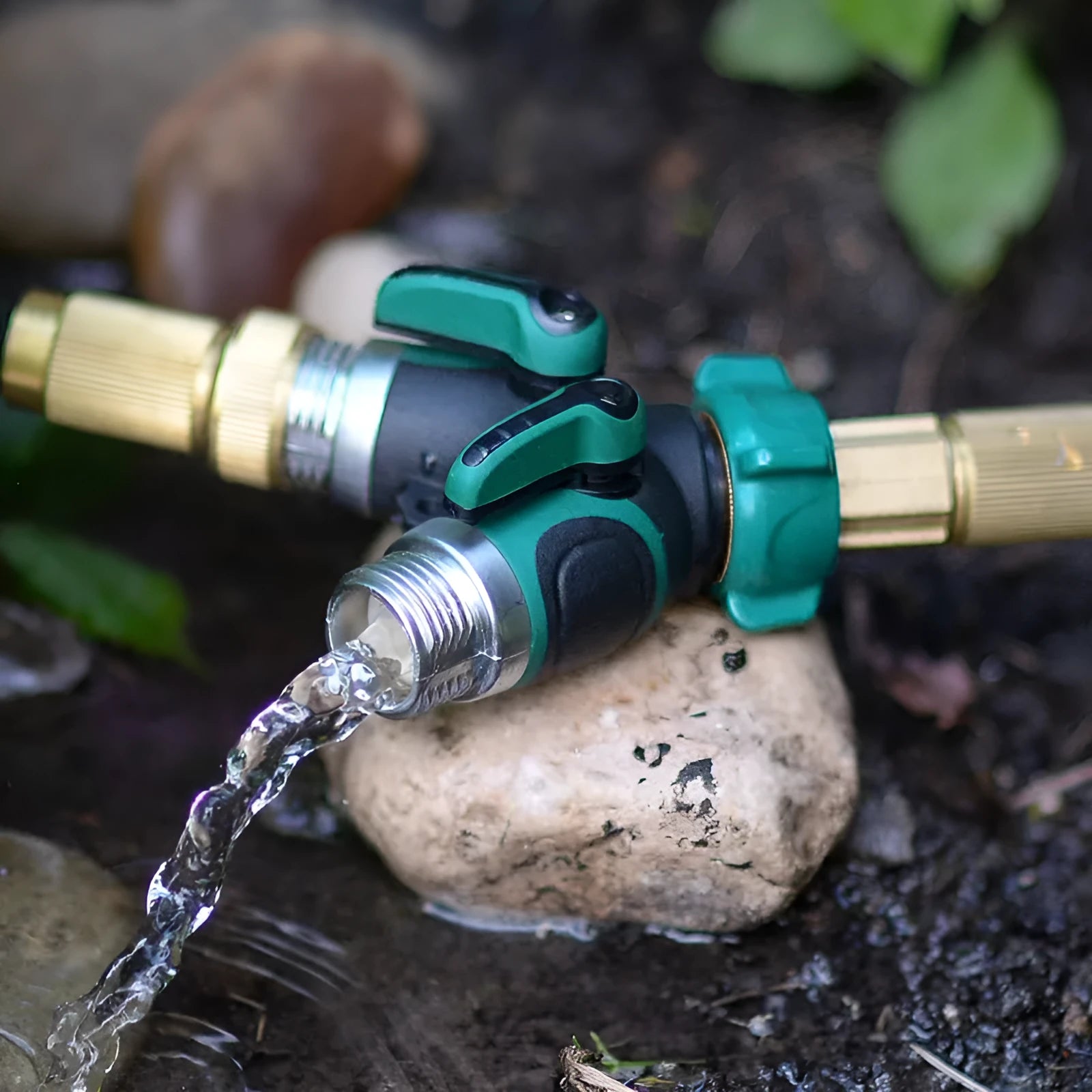 Zinc alloy garden ball valve water splitter with 6-point double pass diverter