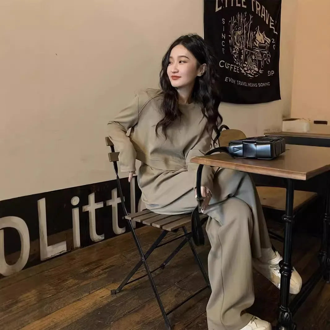 Women's loose-fitting khaki sports suit, featuring a long-sleeve top and full-length trousers in a Japanese Korean casual style.
