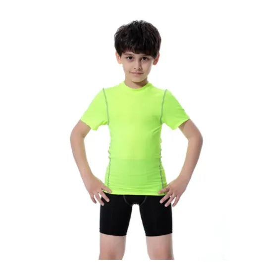 Children's sportswear set with polyester spandex athletic clothing in black and green colours