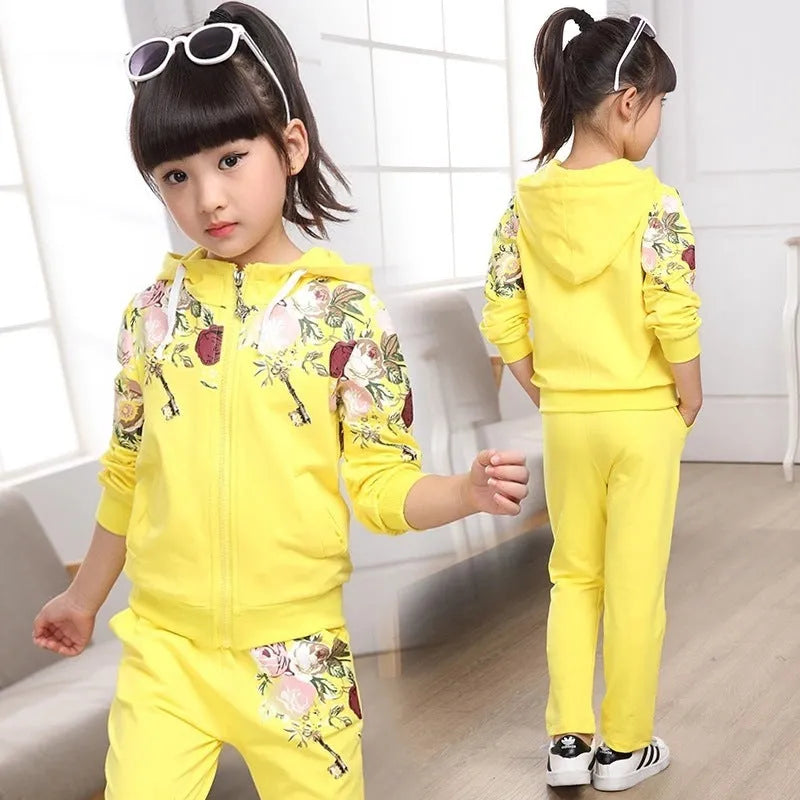Children's hooded pants suit clothing set in pink, red, or yellow colours for spring and autumn
