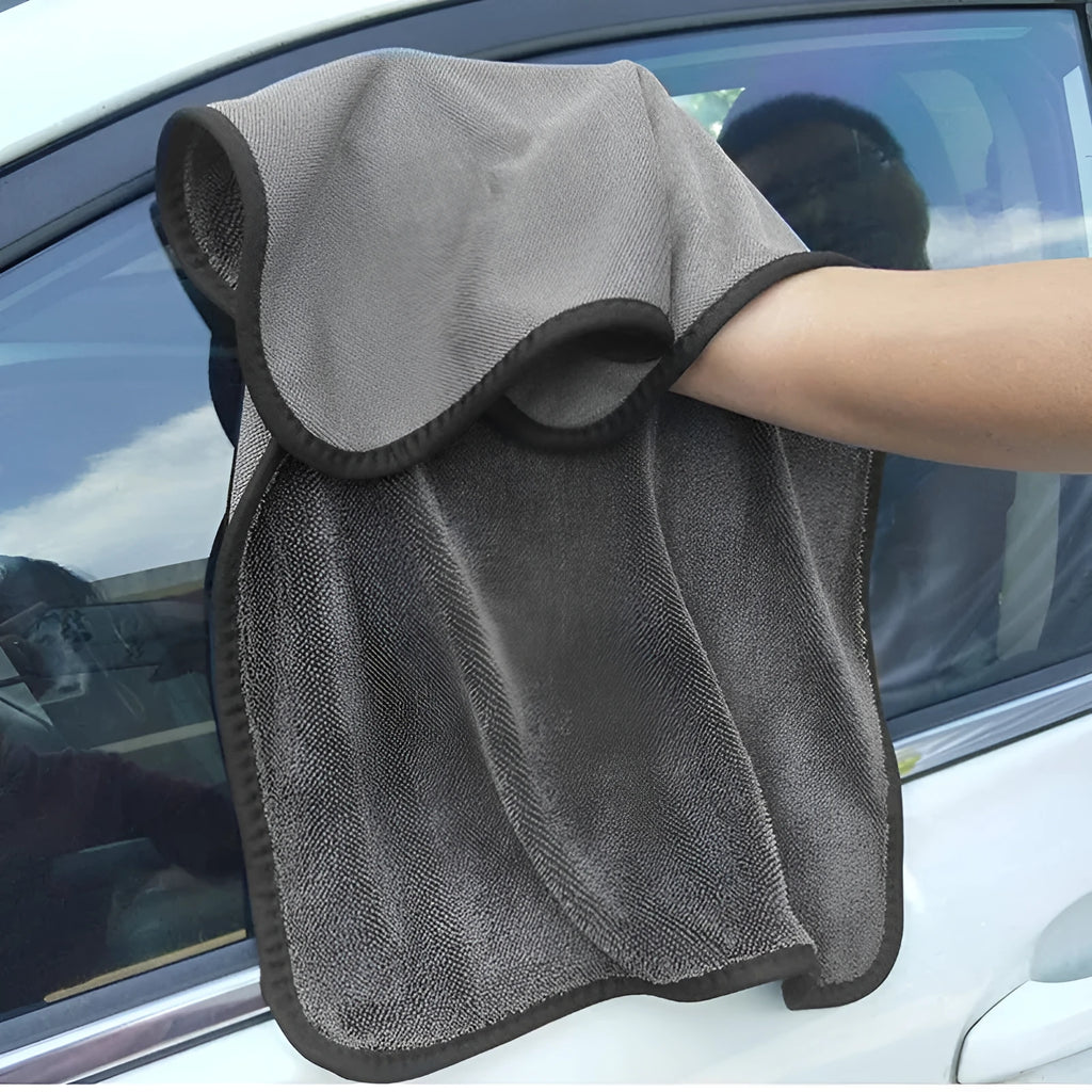 Grey 40cm x 40cm microfiber car wash towel for drying vehicles