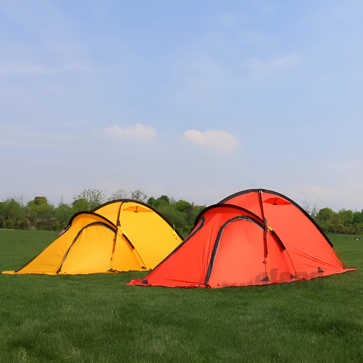 Ultralight anti-storm camping tent with 20D nylon fly, 8.5MM aluminium pole, red or yellow, 2.8KG