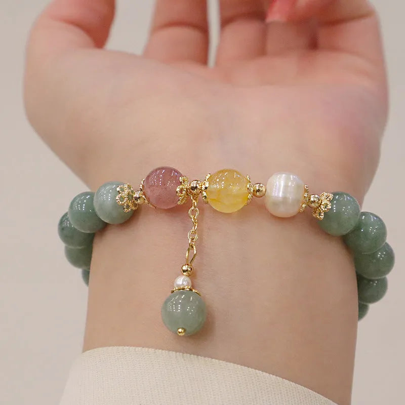 Geometric jade and pearl bracelet ornament in Han style with three-dimensional decoration.