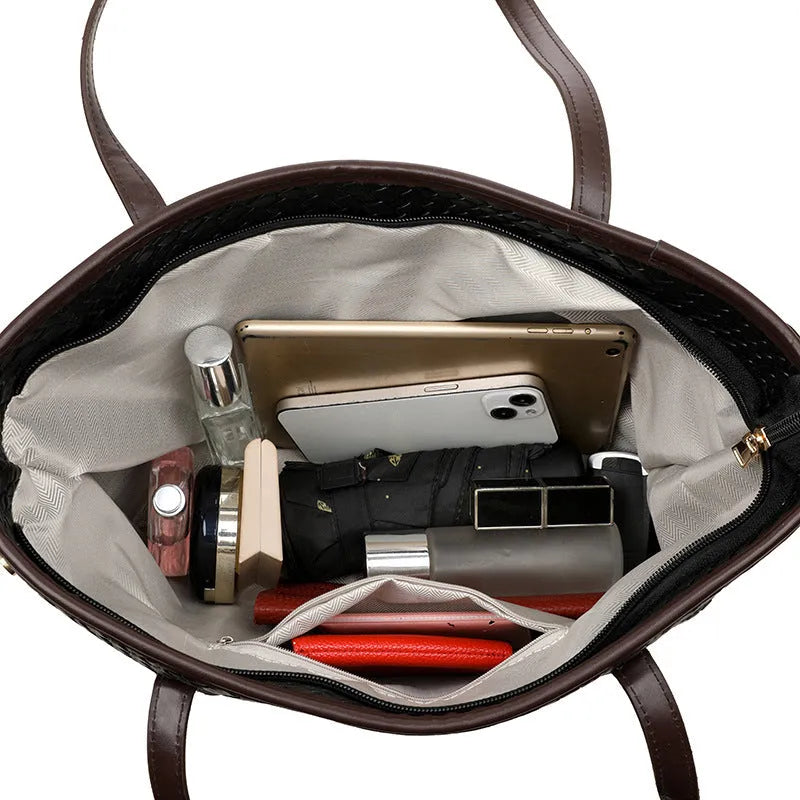 Retro women's large capacity commuter handbag in black PU leather with horizontal square design