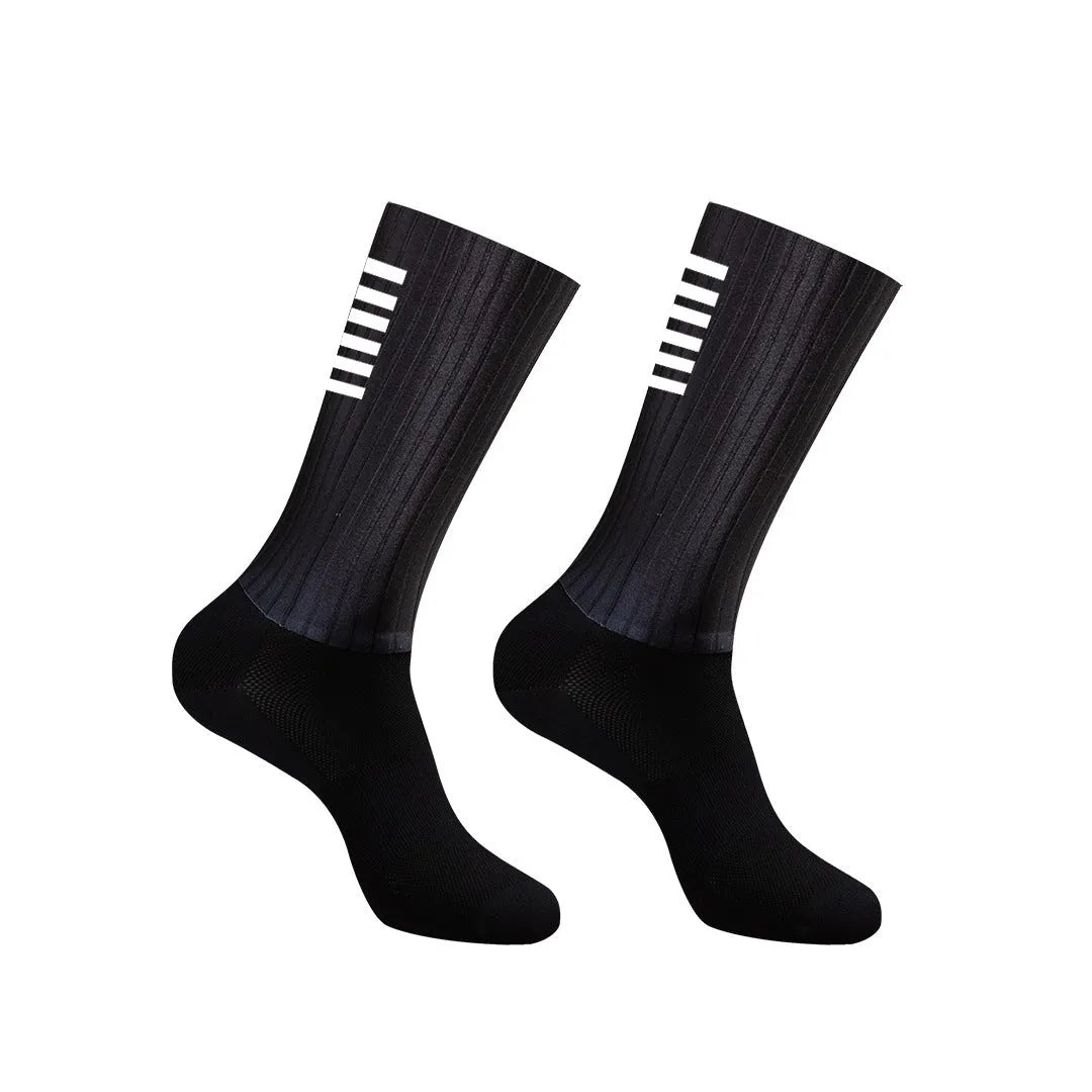 Cycling socks in chemical fibre blend fabric available in six colours for athletic sports