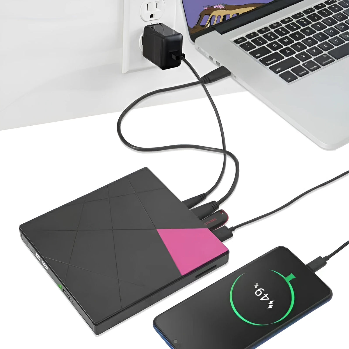 External USB DVD burner with card reader, 24x, tray-loading, 152 x 142 x 20mm, rose red or white