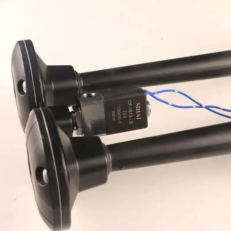 Black dual trumpet 300DB loud air horn and compressor kit for 12V and 24V vehicles.