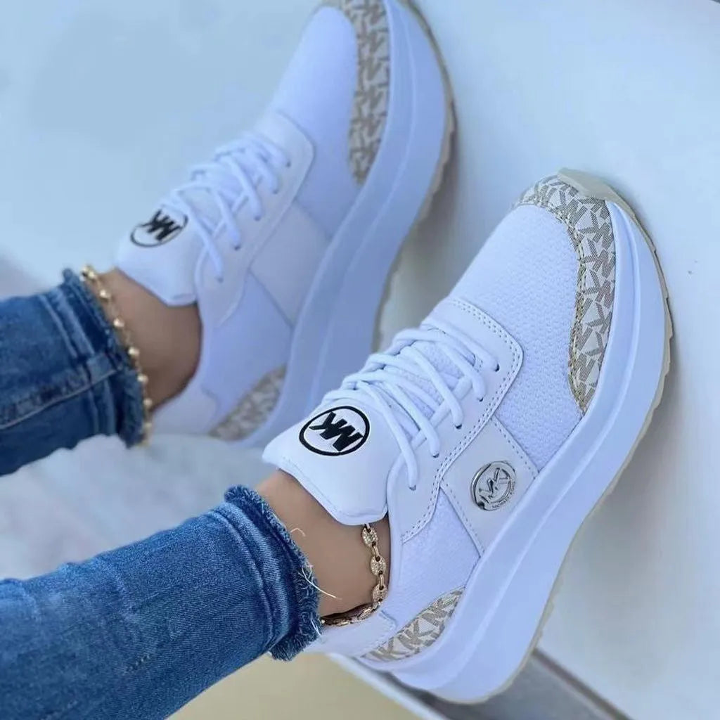 Casual lace-up sports shoes in round-toe style with thick sole, available in multiple colours and sizes 36-43
