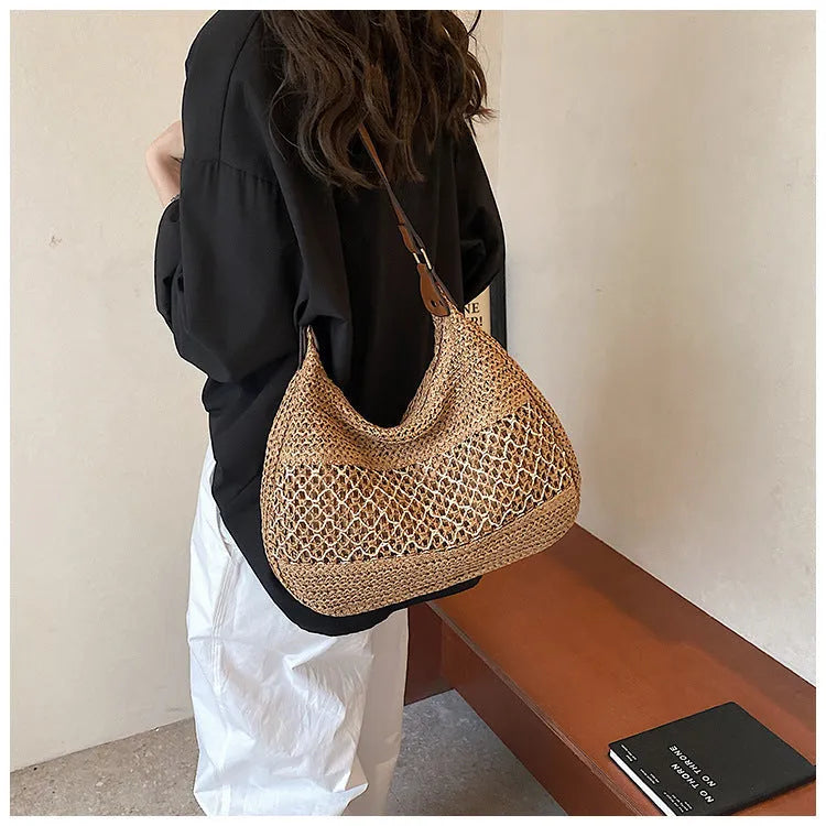 Women's casual straw cross body bag in horizontal square shape with sandwich pocket design