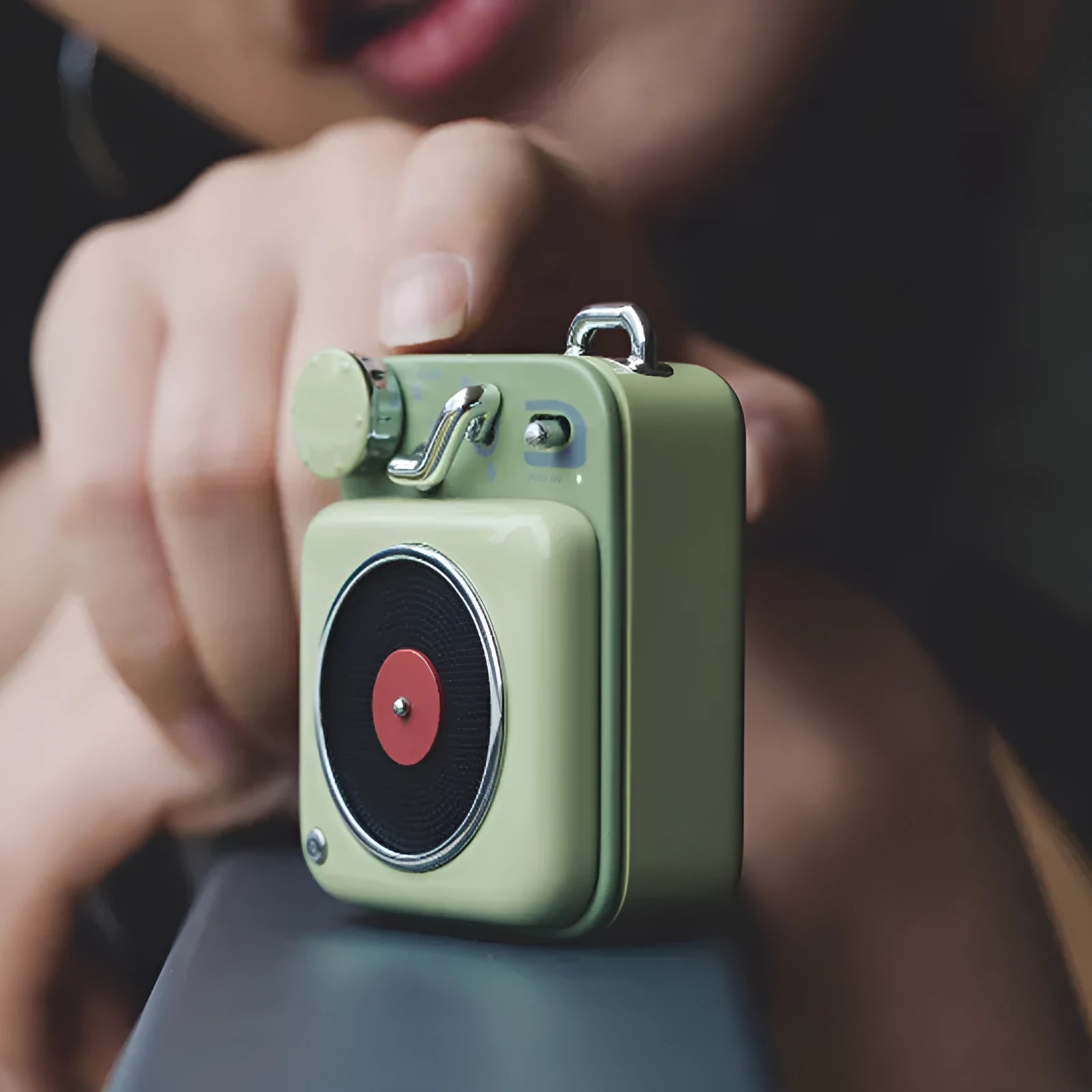 Retro mini Bluetooth speaker in blue colour, 63x47x30mm size, 3W power, 7 hours playtime