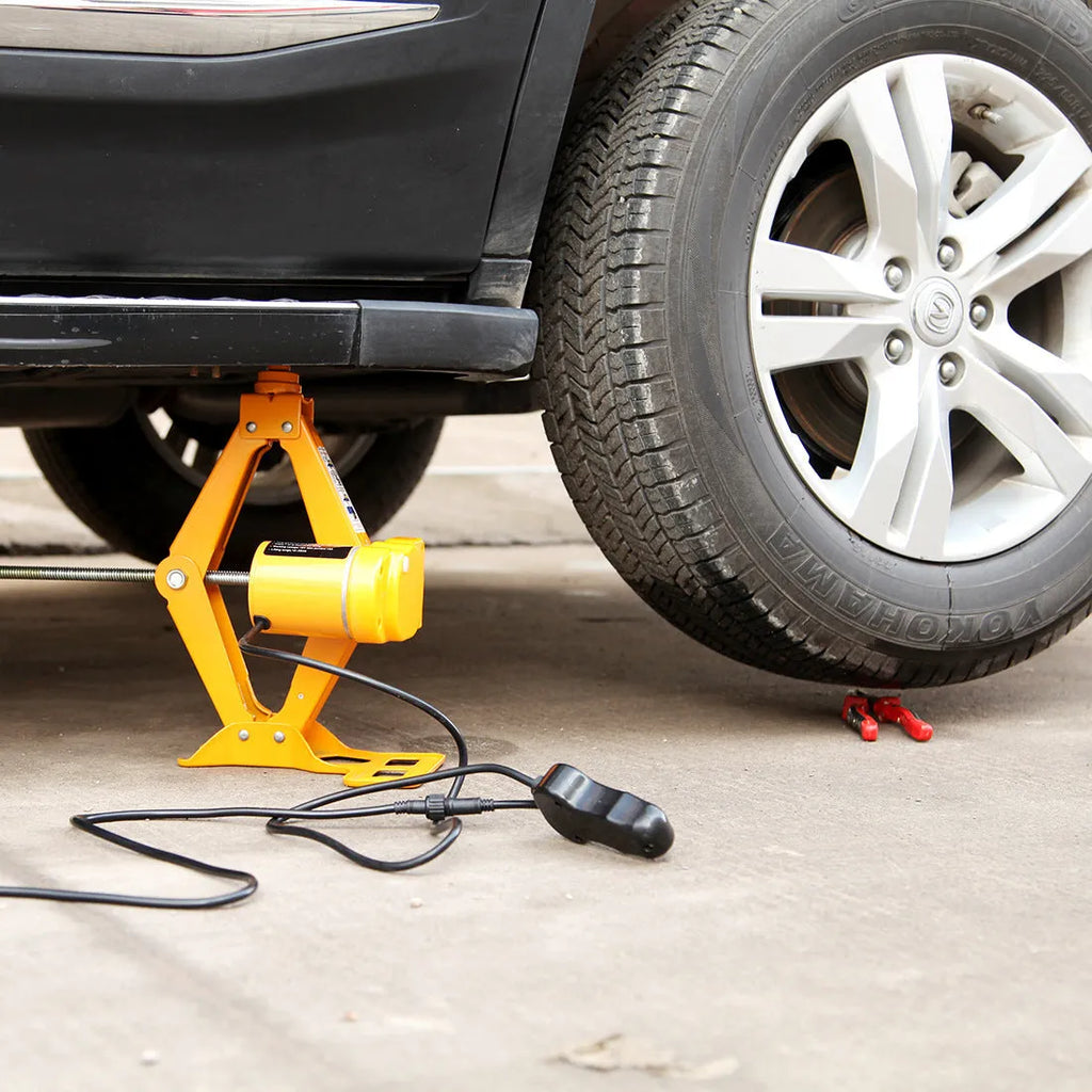 TY002 style electric hydraulic vehicle jack kit with 2 tonne capacity.