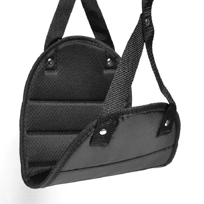 Black Oxford cloth portable footrest hammock with adjustable slings on both sides, 41 x 22 cm