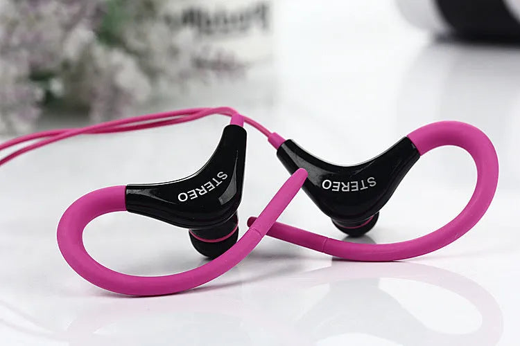 Black wired earhook sport headphones with over-ear hooks and a 3.5mm plug.