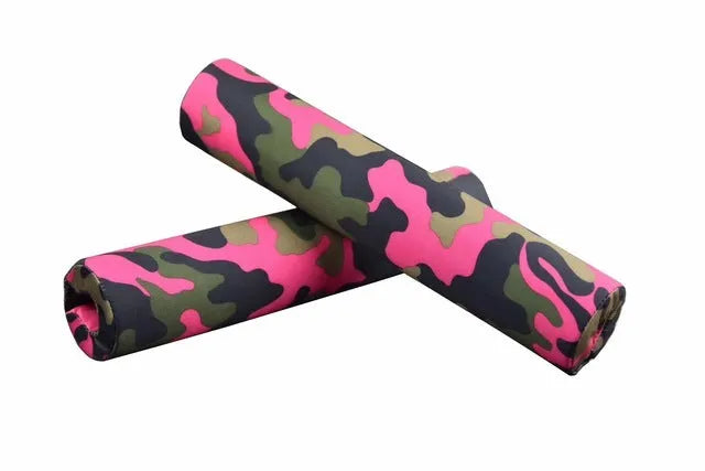 Sponge barbell sheath shoulder pad, 38.5cm long and 1.5cm thick, in black or camouflage colours