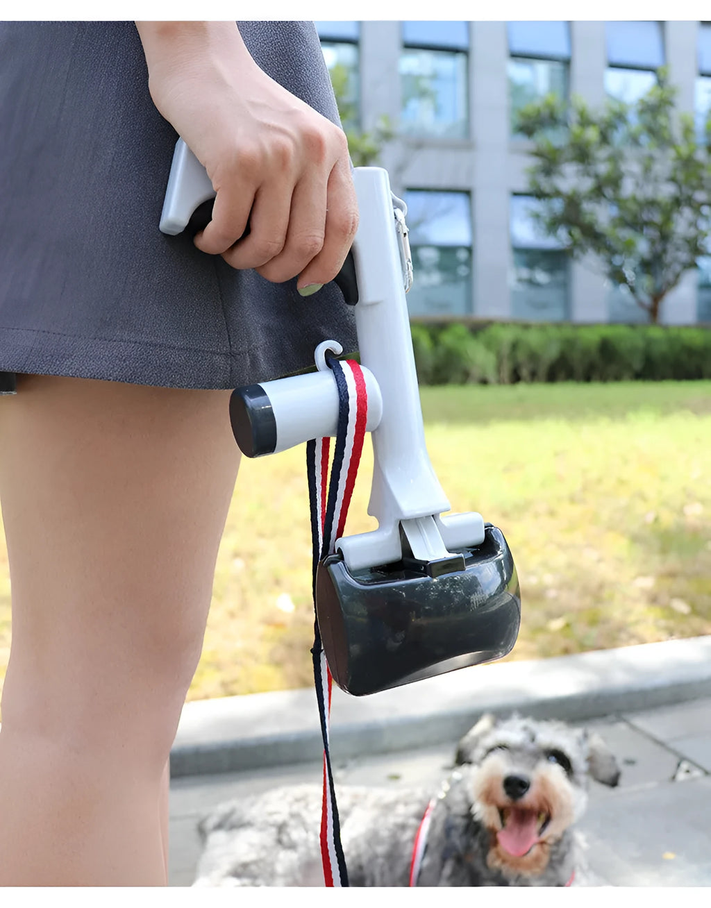 Portable two-in-one pet toilet made of ABS smash resistant material, for small and medium dogs, colour blue green