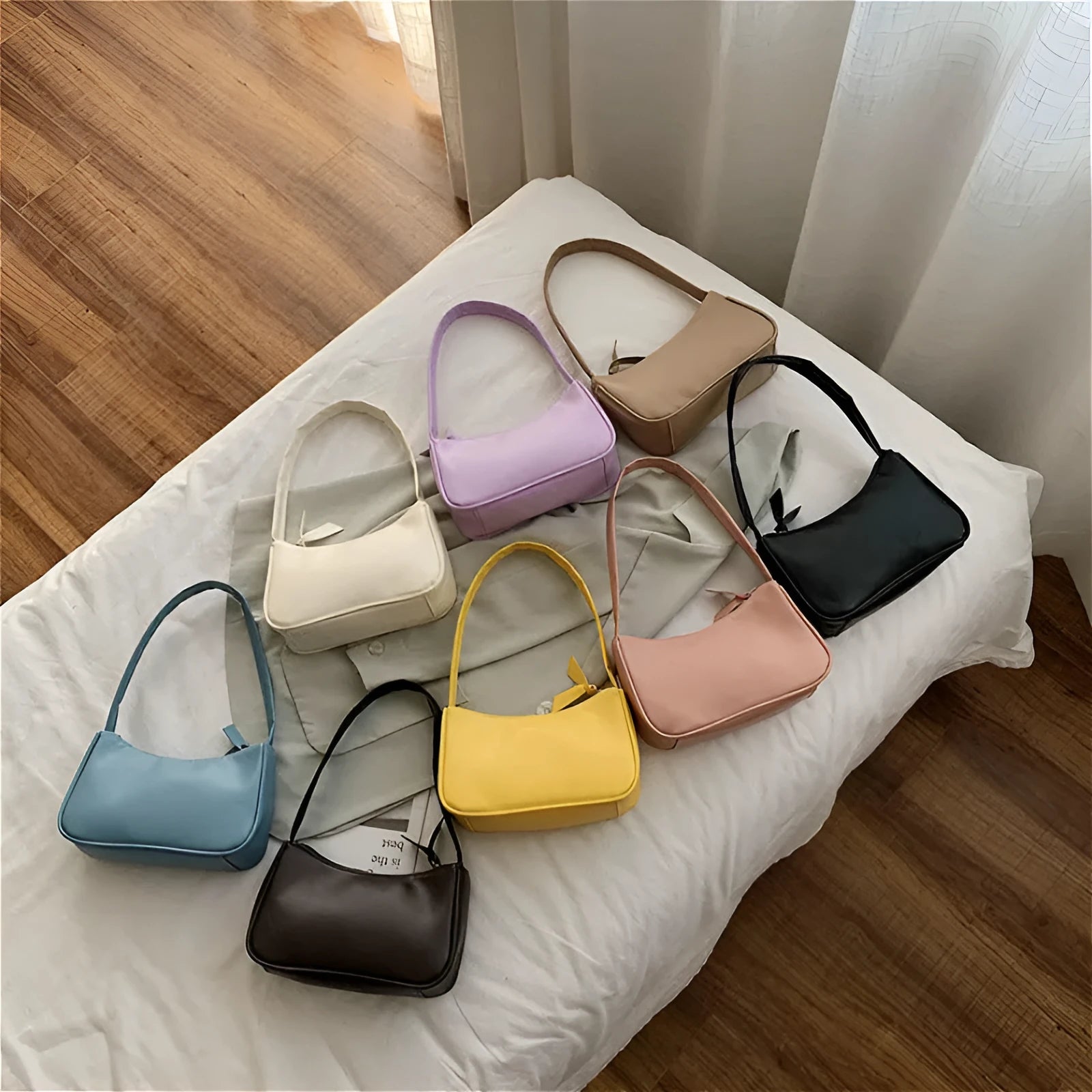 Women's one-shoulder armpit bag in PU leather with zipper closure and colour contrast design, medium size