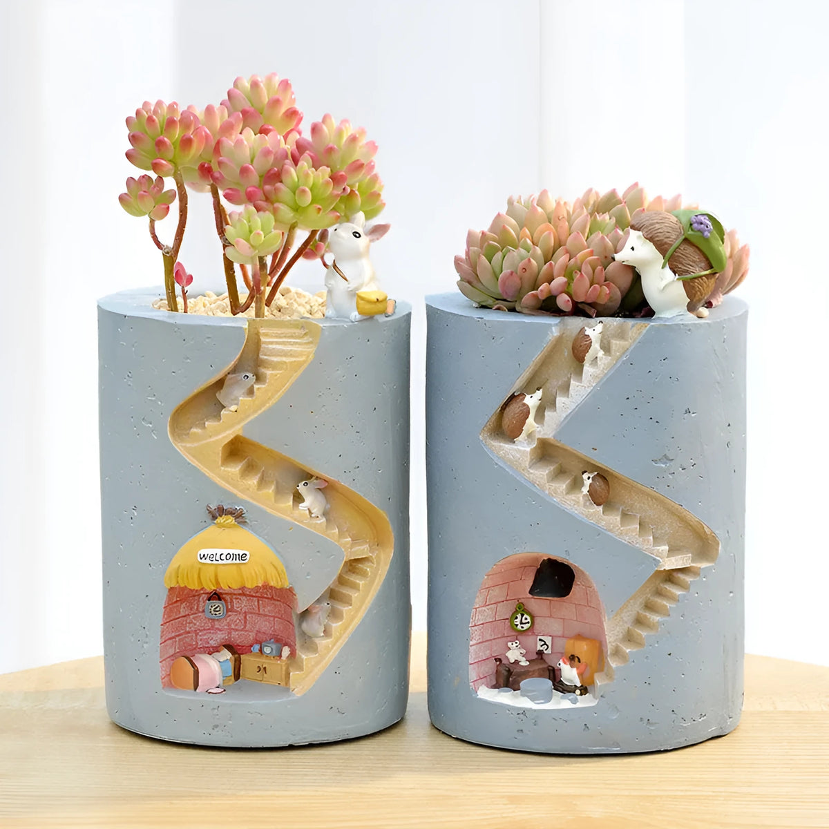 Cartoon resin succulent flower pot in Hedgehog or Rabbit style for desktop home gardening