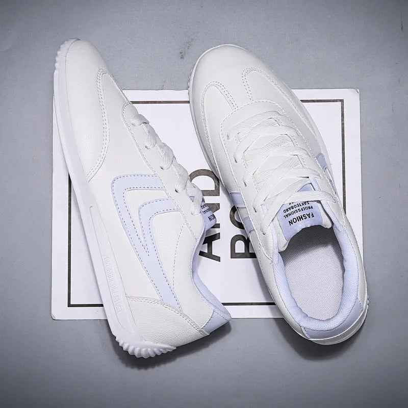 Men's Korean style breathable white casual trainers with rubber sole and round toe