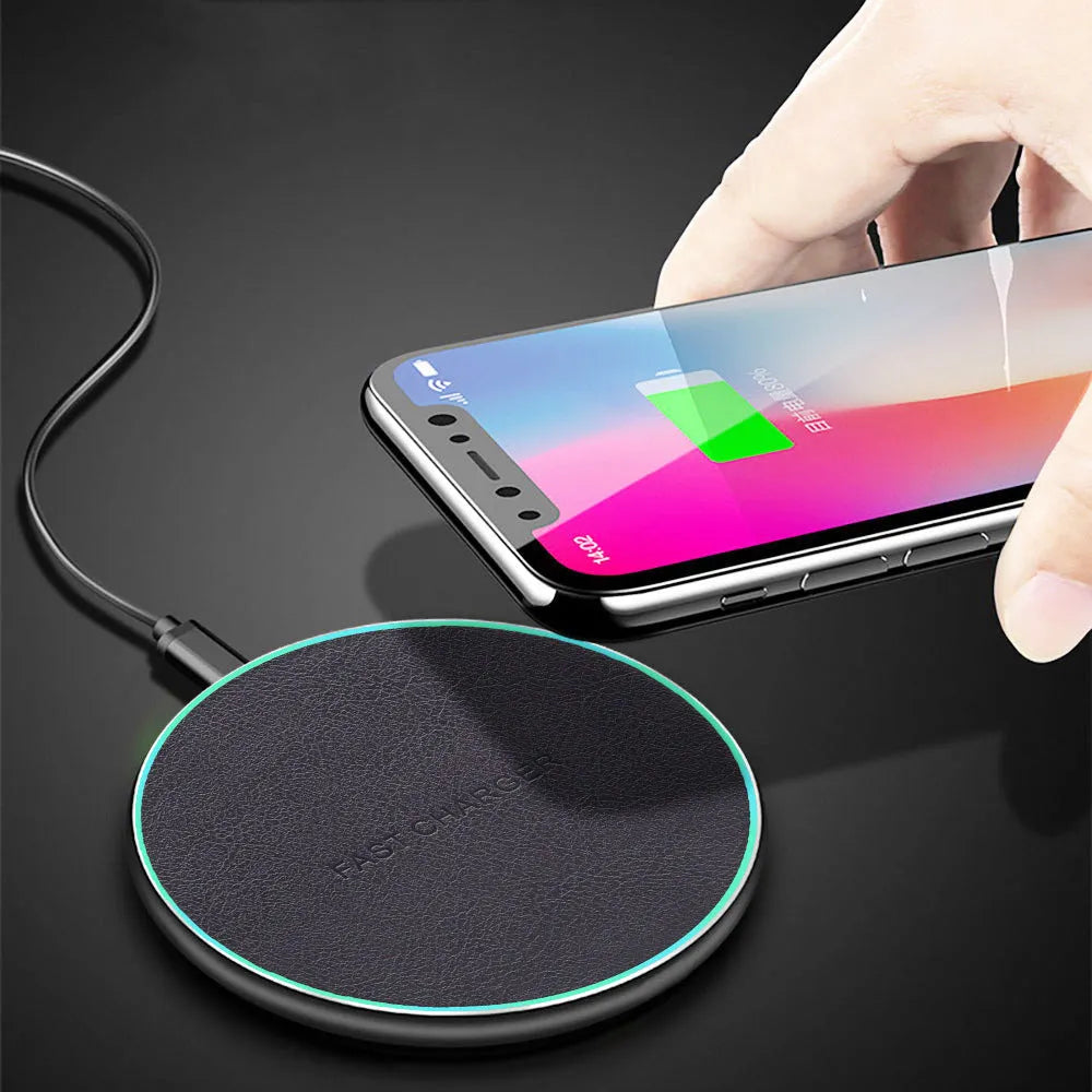 Black aluminium alloy car wireless fast charger for Apple Samsung Huawei Xiaomi phones with 10W power
