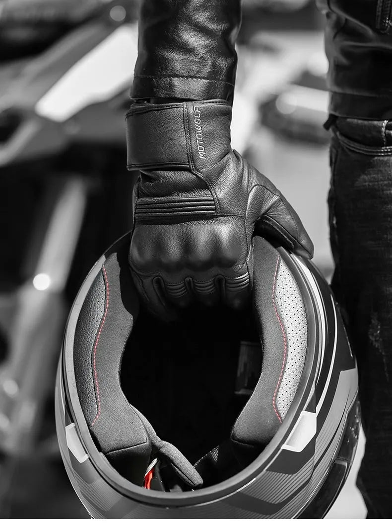 MOTOWOLF men's winter motorcycle gloves in black sheepskin with TPU protective shell and polyester lining