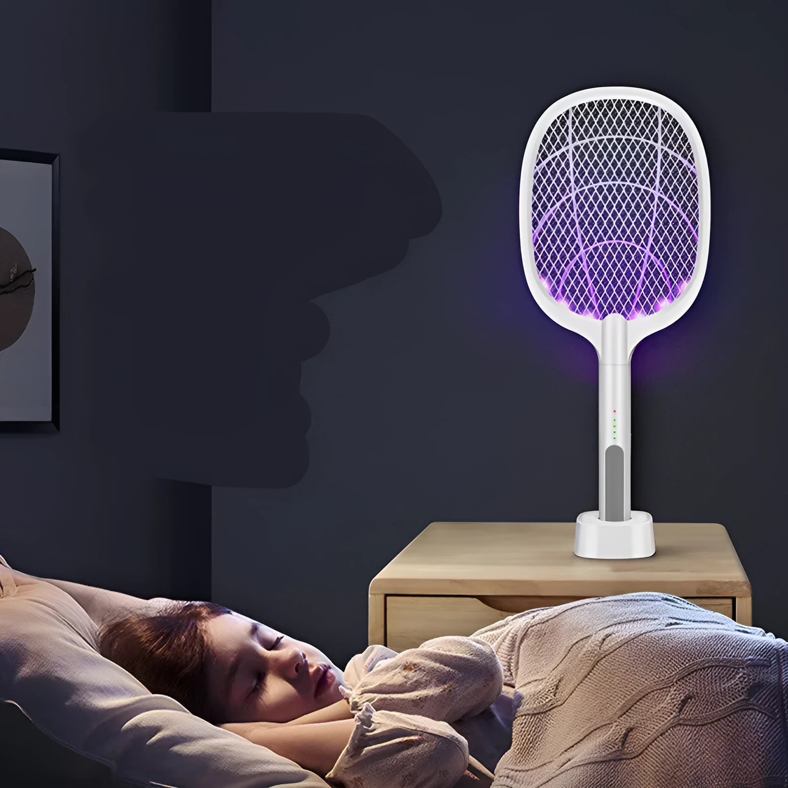 Rechargeable lithium battery mosquito swatter with USB cable and 3000V aluminium grid.